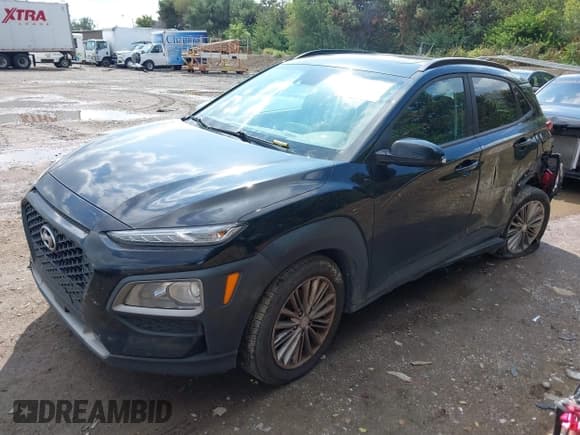 ✅ 2018 Hyundai Kona SEL • VIN: KM8K62AA8JU082396 • Лот: 43311530. Опубликован ранее на IAAI с пробегом 172 041 миль. Бесплатный доступ к архиву аукционных продаж из США и подробный отчёт об истории автомобиля на DreamBid. Изображение 2.
