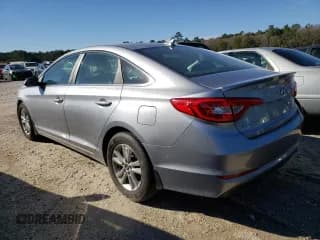 ✅ 2015 Hyundai Sonata SE • VIN: 5NPE24AF7FH237607 • Лот: 41071653. Опубликован ранее на Copart с пробегом 193 664 миль. Бесплатный доступ к архиву аукционных продаж из США и подробный отчёт об истории автомобиля на DreamBid. Изображение 2.