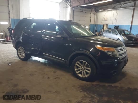 ✅ 2014 Ford Explorer XLT • VIN: 1FM5K8D86EGB06154 • Lot: 43884409. Wystawiony na IAAI z przebiegiem 190 574 mil. Bezpłatny archiwum sprzedaży aukcyjnych z USA i szczegółowy raport historii pojazdu na DreamBid. Zdjęcie 1.