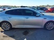 ✅ 2017 Kia Optima LX • VIN: 5XXGT4L36HG148361 • Lot: 43533989. Wystawiony na IAAI z przebiegiem 104 624 mil. Bezpłatny archiwum sprzedaży aukcyjnych z USA i szczegółowy raport historii pojazdu na DreamBid. Zdjęcie 13.