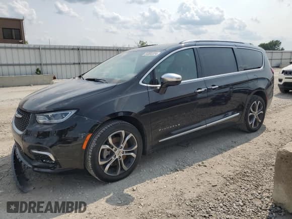 ✅ 2022 Chrysler Pacifica Pinnacle • VIN: 2C4RC3PG7NR144001 • Лот: 64802224. Опубликован ранее на Copart с пробегом 28 289 миль. Бесплатный доступ к архиву аукционных продаж из США и подробный отчёт об истории автомобиля на DreamBid. Изображение 1.