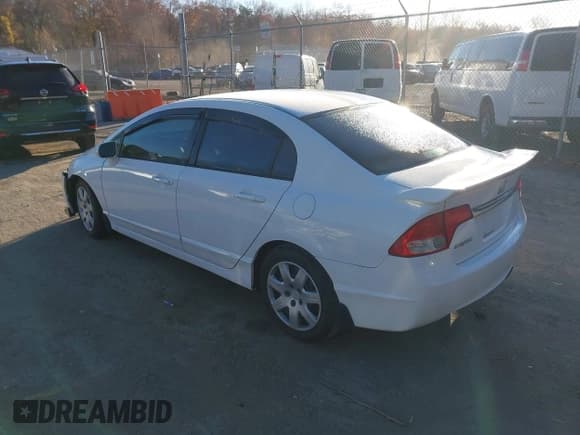 ✅ 2010 Honda Civic LX • VIN: 2HGFA1F53AH540344 • Lot: 43701033. Listed on IAAI with 188,765 mi. Free auction sales archive from the USA and detailed vehicle history report at DreamBid. Image 3.