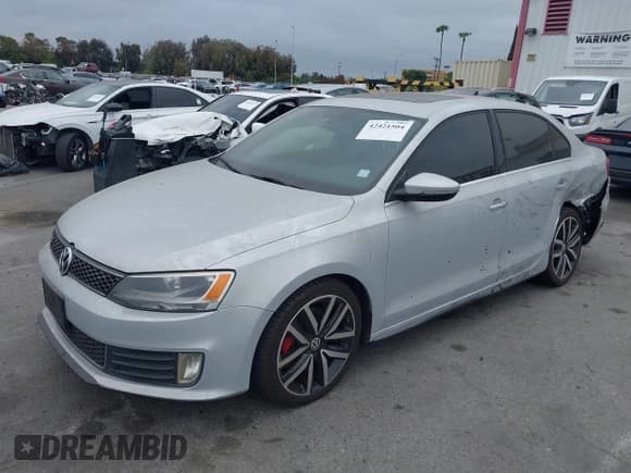 ✅ 2012 Volkswagen Jetta Autobahn • VIN: 3VW4A7AJ1CM450205 • Lot: 42421504. Listed on IAAI with 130,602 mi. Free auction sales archive from the USA and detailed vehicle history report at DreamBid. Image 17.