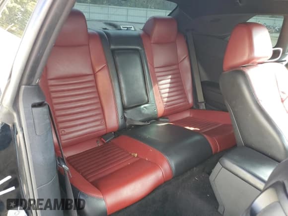 ✅ 2013 Dodge Challenger R/T Classic • VIN: 2C3CDYBT3DH665987 • Lot: 92890005. Wystawiony na Copart z przebiegiem 154 045 mil. Bezpłatny archiwum sprzedaży aukcyjnych z USA i szczegółowy raport historii pojazdu na DreamBid. Zdjęcie 10.