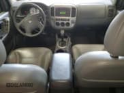 ✅ 2005 Ford Escape XLT • VIN: 1FMYU93155DA15668 • Lot: 57213355. Listed on Copart with 194,147 mi. Free auction sales archive from the USA and detailed vehicle history report at DreamBid. Image 8.