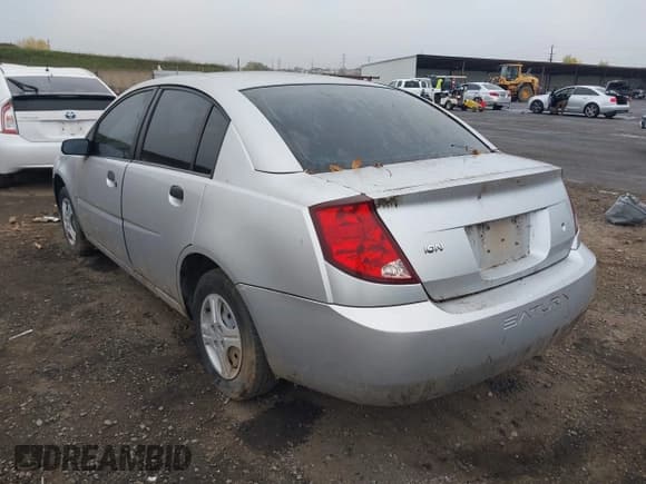 ✅ 2004 Saturn ION ION 1 • VIN: 1G8AG52F74Z231374 • Lot: 43869057. Listed on IAAI with 106,407 mi. Free auction sales archive from the USA and detailed vehicle history report at DreamBid. Image 3.