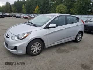 2013 Hyundai Accent GS с VIN KMHCT5AE0DU066599, выставлен на аукционе Copart как лот 82754895 с пробегом 131 708 миль миль и Чистый • Clean title. История ставок и продаж доступна на DreamBid. Изображение 1.