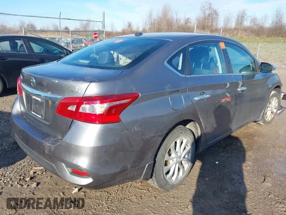 ✅ 2017 Nissan Sentra S • VIN: 3N1AB7AP9HY344157 • Lot: 43737980. Wystawiony na IAAI z przebiegiem 99 041 mil. Bezpłatny archiwum sprzedaży aukcyjnych z USA i szczegółowy raport historii pojazdu na DreamBid. Zdjęcie 4.