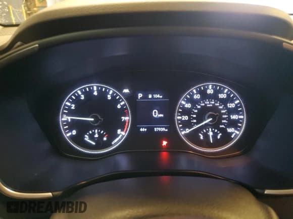 ✅ 2019 Hyundai Santa Fe SE • VIN: 5NMS2CAD3KH031283 • Lot: 38887963. Wystawiony na Copart z przebiegiem 57 939 mil. Bezpłatny archiwum sprzedaży aukcyjnych z USA i szczegółowy raport historii pojazdu na DreamBid. Zdjęcie 9.