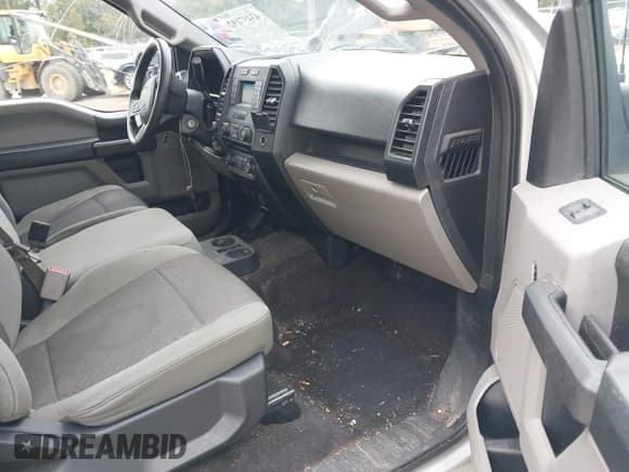 ✅ 2016 Ford F-150 XL • VIN: 1FTEX1CP3GFC89785 • Лот: 43437192. Опубликован ранее на IAAI с пробегом 124 963 миль. Бесплатный доступ к архиву аукционных продаж из США и подробный отчёт об истории автомобиля на DreamBid. Изображение 5.