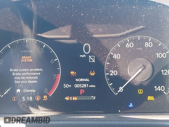 ✅ 2025 Honda Odyssey Touring • VIN: 5FNRL6H84SB020560 • Lot: 43591040. Listed on IAAI with 5,281 mi. Free auction sales archive from the USA and detailed vehicle history report at DreamBid. Image 7.