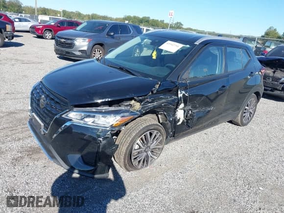 ✅ 2021 Nissan Kicks SV • VIN: 3N1CP5CV8ML504501 • Lot: 43342791. Wystawiony na IAAI z przebiegiem 51 635 mil. Bezpłatny archiwum sprzedaży aukcyjnych z USA i szczegółowy raport historii pojazdu na DreamBid. Zdjęcie 2.
