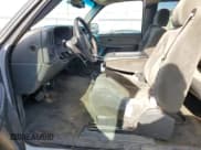 ✅ 2003 Chevrolet Silverado 1500 • VIN: 2GCEC19T331319899 • Лот: 88489575. Опубликован ранее на Copart с пробегом 325 120 миль. Бесплатный доступ к архиву аукционных продаж из США и подробный отчёт об истории автомобиля на DreamBid. Изображение 7.