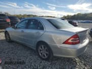 ✅ 2007 Mercedes-Benz C 280 Luxury • VIN: WDBRF92H47F881174 • Лот: 87045805. Опубликован ранее на Copart с пробегом 169 158 миль. Бесплатный доступ к архиву аукционных продаж из США и подробный отчёт об истории автомобиля на DreamBid. Изображение 2.