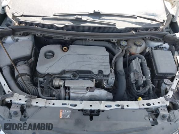 ✅ 2019 Chevrolet Cruze LT • VIN: 1G1BE5SM9K7118039 • Lot: 43106145. Listed on IAAI with Not provided. Free auction sales archive from the USA and detailed vehicle history report at DreamBid. Image 10.