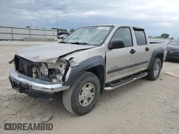 ✅ 2004 Chevrolet Colorado 1SB LS Z85 • VIN: 1GCDT136048135579 • Лот: 55729635. Опубликован ранее на Copart с пробегом 242 895 миль. Бесплатный доступ к архиву аукционных продаж из США и подробный отчёт об истории автомобиля на DreamBid. Изображение 1.