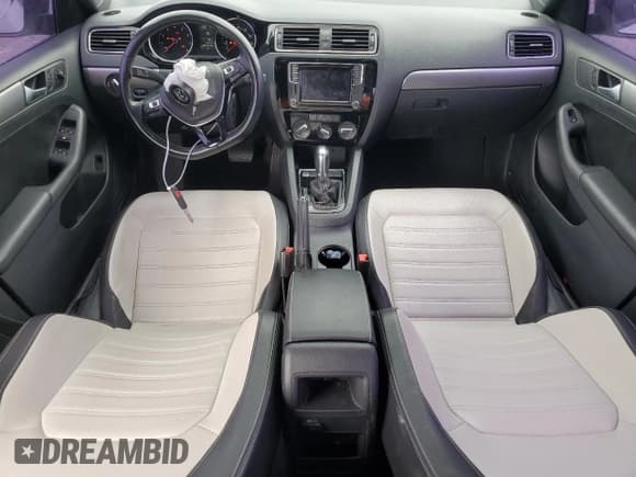 ✅ 2017 Volkswagen Jetta Sport • VIN: 3VWD17AJ9HM403401 • Lot: 71362285. Listed on Copart with 81,875 mi. Free auction sales archive from the USA and detailed vehicle history report at DreamBid. Image 8.