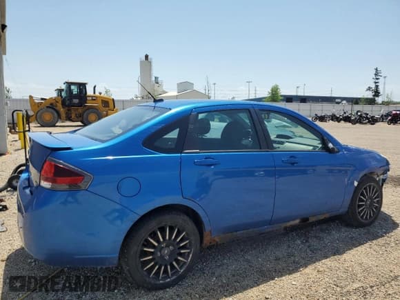 ✅ 2011 Ford Focus SES • VIN: 1FAHP3GN2BW114539 • Лот: 61915925. Опубликован ранее на Copart с пробегом 200 674 миль. Бесплатный доступ к архиву аукционных продаж из США и подробный отчёт об истории автомобиля на DreamBid. Изображение 3.