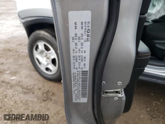 ✅ 2020 Jeep Compass Sport • VIN: 3C4NJCAB1LT187759 • Lot: 90035505. Wystawiony na Copart z przebiegiem 130 992 mil. Bezpłatny archiwum sprzedaży aukcyjnych z USA i szczegółowy raport historii pojazdu na DreamBid. Zdjęcie 13.