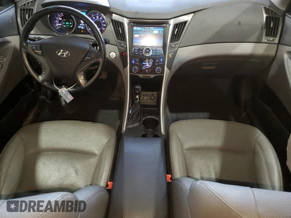 2015 Hyundai Sonata Limited z VIN KMHEC4A41FA136805, wystawiony jako Copart lot #69213725 z przebiegiem 153 285 mil mil oraz Szkoda całkowita • Salvage title. Historia ofert i sprzedaży dostępna na DreamBid. Obrazek 8.