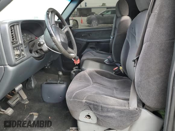 ✅ 2000 Chevrolet Silverado 1500 • VIN: 1GCEK14V7YZ230489 • Lot: 54193635. Listed on Copart with 207,536 mi. Free auction sales archive from the USA and detailed vehicle history report at DreamBid. Image 7.