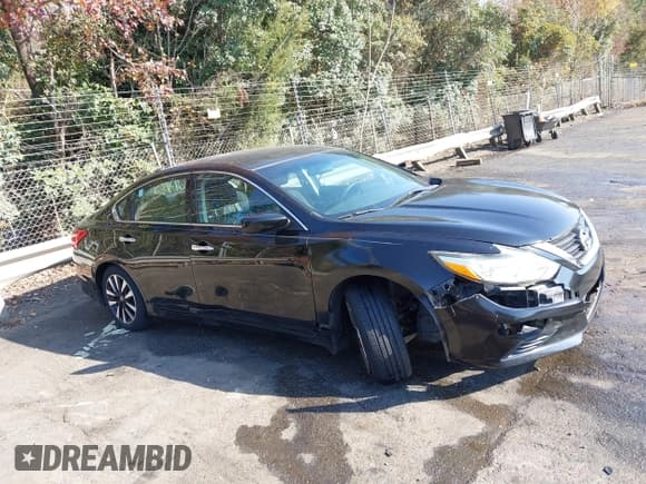 ✅ 2017 Nissan Altima SR • VIN: 1N4AL3AP6HC135833 • Lot: 43648242. Listed on IAAI with 183,478 mi. Free auction sales archive from the USA and detailed vehicle history report at DreamBid. Image 13.