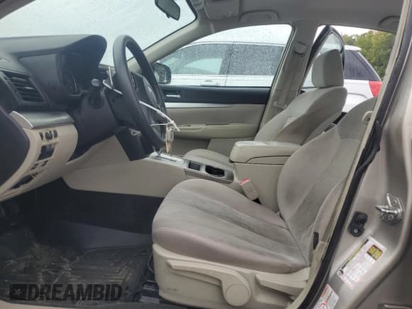 ✅ 2014 Subaru Legacy 2.5i • VIN: 4S3BMBA65E3007365 • Lot: 71907525. Wystawiony na Copart z przebiegiem 100 355 mil. Bezpłatny archiwum sprzedaży aukcyjnych z USA i szczegółowy raport historii pojazdu na DreamBid. Zdjęcie 7.