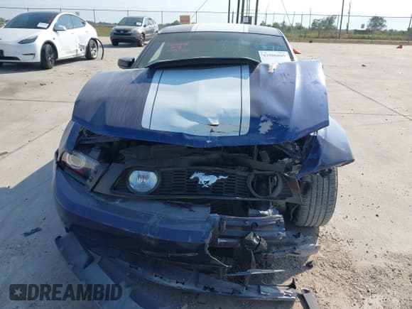 ✅ 2012 Ford Mustang GT Premium • VIN: 1ZVBP8CF5C5286886 • Lot: 43506889. Listed on IAAI with 101,397 mi. Free auction sales archive from the USA and detailed vehicle history report at DreamBid. Image 6.