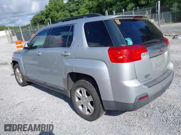 ✅ 2013 GMC Terrain SLE • VIN: 2GKALSEK8D6205083 • Lot: 42711064. Wystawiony na IAAI z przebiegiem 218 704 mil. Bezpłatny archiwum sprzedaży aukcyjnych z USA i szczegółowy raport historii pojazdu na DreamBid. Zdjęcie 3.