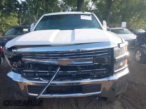 ✅ 2015 Chevrolet Silverado 2500HD LT • VIN: 1GC1KVE8XFF611704 • Lot: 42974763. Listed on IAAI with 177,000 mi. Free auction sales archive from the USA and detailed vehicle history report at DreamBid. Image 12.