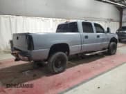 ✅ 2005 Chevrolet Silverado 2500HD LS • VIN: 1GCHK232X5F816286 • Lot: 91529195. Wystawiony na Copart z przebiegiem 215 543 mil. Bezpłatny archiwum sprzedaży aukcyjnych z USA i szczegółowy raport historii pojazdu na DreamBid. Zdjęcie 3.