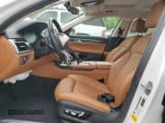 ✅ 2018 BMW 7 Series 750i • VIN: WBA7F0C53JGM22614 • Лот: 51787515. Опубликован ранее на Copart с пробегом Не указан. Бесплатный доступ к архиву аукционных продаж из США и подробный отчёт об истории автомобиля на DreamBid. Изображение 7.