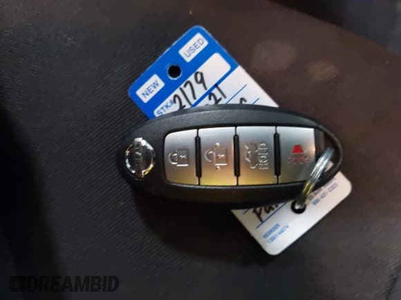 ✅ 2021 Nissan Versa S • VIN: 3N1CN8DVXML805857 • Лот: 43352542. Опубликован ранее на IAAI с пробегом 116 806 миль. Бесплатный доступ к архиву аукционных продаж из США и подробный отчёт об истории автомобиля на DreamBid. Изображение 11.