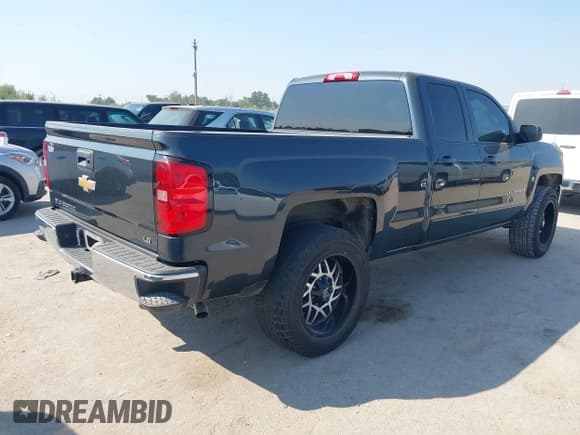✅ 2019 Chevrolet Silverado 1500 LT • VIN: 2GCRCPEC2K1114499 • Lot: 43338926. Wystawiony na IAAI z przebiegiem 126 728 mil. Bezpłatny archiwum sprzedaży aukcyjnych z USA i szczegółowy raport historii pojazdu na DreamBid. Zdjęcie 4.