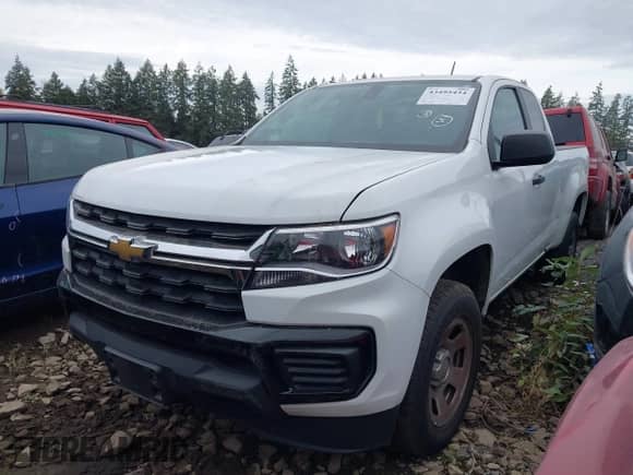 2021 Chevrolet Colorado 2WD Work Truck z VIN 1GCHSBEA3M1168998, wystawiony jako IAAI lot #43495434 z przebiegiem 61 773 mil mil oraz . Historia ofert i sprzedaży dostępna na DreamBid. Obrazek 2.