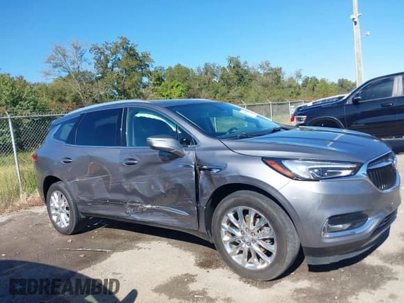 ✅ 2020 Buick Enclave Essence • VIN: 5GAERBKW1LJ215797 • Лот: 43610296. Опубликован ранее на IAAI с пробегом 144 506 миль. Бесплатный доступ к архиву аукционных продаж из США и подробный отчёт об истории автомобиля на DreamBid. Изображение 13.