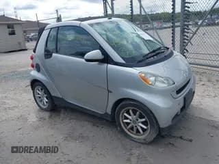 ✅ 2008 Smart fortwo Passion • VIN: WMEEK31X48K192876 • Lot: 43050217. Wystawiony na IAAI z przebiegiem 122 778 mil. Bezpłatny archiwum sprzedaży aukcyjnych z USA i szczegółowy raport historii pojazdu na DreamBid. Zdjęcie 1.
