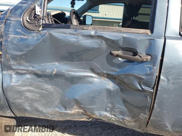 ✅ 2011 Chevrolet Silverado 1500 LS • VIN: 1GCRCREA7BZ339325 • Lot: 87265265. Listed on Copart with 196,980 mi. Free auction sales archive from the USA and detailed vehicle history report at DreamBid. Image 7.