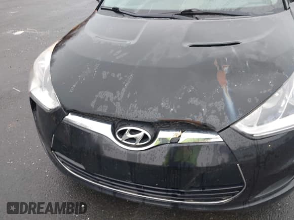 ✅ 2013 Hyundai Veloster w/Black Int • VIN: KMHTC6AD3DU124007 • Lot: 43653071. Wystawiony na IAAI z przebiegiem 128 114 mil. Bezpłatny archiwum sprzedaży aukcyjnych z USA i szczegółowy raport historii pojazdu na DreamBid. Zdjęcie 6.