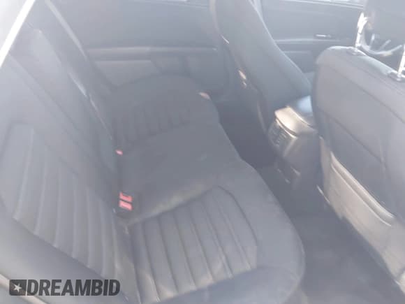 ✅ 2014 Ford Fusion SE • VIN: 3FA6P0H79ER391072 • Lot: 43299112. Wystawiony na IAAI z przebiegiem 169 042 mil. Bezpłatny archiwum sprzedaży aukcyjnych z USA i szczegółowy raport historii pojazdu na DreamBid. Zdjęcie 8.