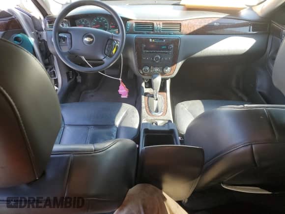 2016 Chevrolet Impala LTZ z VIN 2G1WC5E39G1123059, wystawiony jako Copart lot #85775935 z przebiegiem 92 899 mil mil oraz Szkoda całkowita • Salvage title. Historia ofert i sprzedaży dostępna na DreamBid. Obrazek 8.