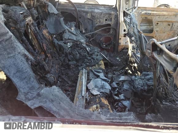 2023 Mitsubishi Outlander SEL с VIN JA4J3VA81PZ007374, выставлен на аукционе Copart как лот 77535964 с пробегом Не указан миль и Списание • Salvage title. История ставок и продаж доступна на DreamBid. Изображение 10.