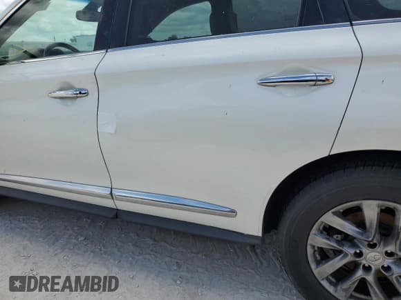 ✅ 2015 Infiniti QX60 • VIN: 5N1AL0MN7FC560196 • Lot: 75394234. Wystawiony na Copart z przebiegiem Nie podano. Bezpłatny archiwum sprzedaży aukcyjnych z USA i szczegółowy raport historii pojazdu na DreamBid. Zdjęcie 13.