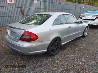 ✅ 2006 Mercedes-Benz CLK 500 • VIN: WDBTJ75J56F176437 • Lot: 43579300. Wystawiony na IAAI z przebiegiem 155 740 mil. Bezpłatny archiwum sprzedaży aukcyjnych z USA i szczegółowy raport historii pojazdu na DreamBid. Zdjęcie 4.