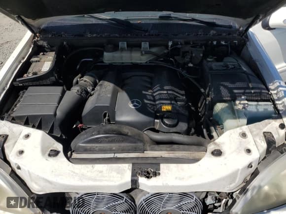 ✅ 2005 Mercedes-Benz M 350 • VIN: 4JGAB57E45A518784 • Lot: 70416715. Listed on Copart with 188,225 mi. Free auction sales archive from the USA and detailed vehicle history report at DreamBid. Image 12.