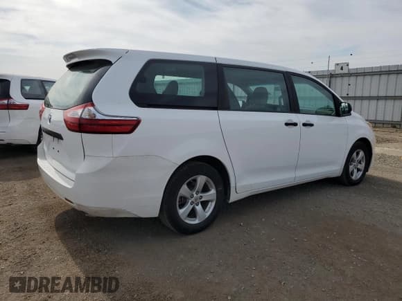 ✅ 2017 Toyota Sienna L • VIN: 5TDZZ3DC5HS818108 • Lot: 91511045. Listed on Copart with 65,766 mi. Free auction sales archive from the USA and detailed vehicle history report at DreamBid. Image 3.
