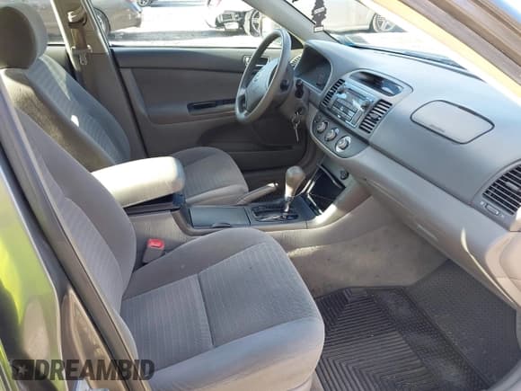 ✅ 2005 Toyota Camry STD • VIN: 4T1BE32K95U944627 • Lot: 43527213. Listed on IAAI with 180,200 mi. Free auction sales archive from the USA and detailed vehicle history report at DreamBid. Image 5.