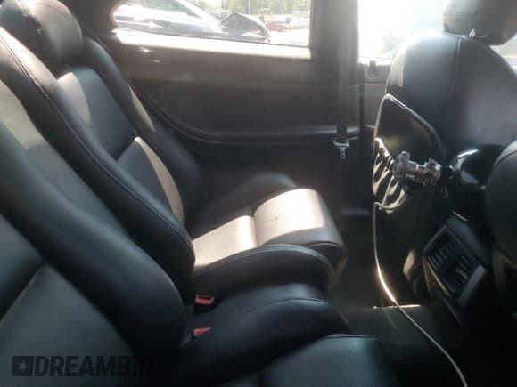 ✅ 2004 Pontiac GTO • VIN: 6G2VX12G24L282560 • Lot: 67750724. Wystawiony na Copart z przebiegiem 153 582 mil. Bezpłatny archiwum sprzedaży aukcyjnych z USA i szczegółowy raport historii pojazdu na DreamBid. Zdjęcie 10.