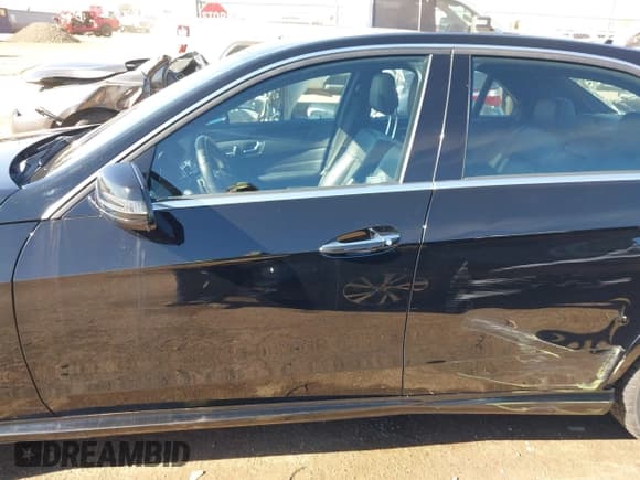 ✅ 2015 Mercedes-Benz E 350 Sport • VIN: WDDHF5KB7FB126050 • Lot: 43648317. Listed on IAAI with 111,546 mi. Free auction sales archive from the USA and detailed vehicle history report at DreamBid. Image 14.