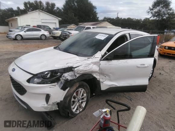 ✅ 2020 Ford Escape SE • VIN: 1FMCU0G65LUA67097 • Лот: 43429284. Опубликован ранее на IAAI с пробегом 72 292 миль. Бесплатный доступ к архиву аукционных продаж из США и подробный отчёт об истории автомобиля на DreamBid. Изображение 17.